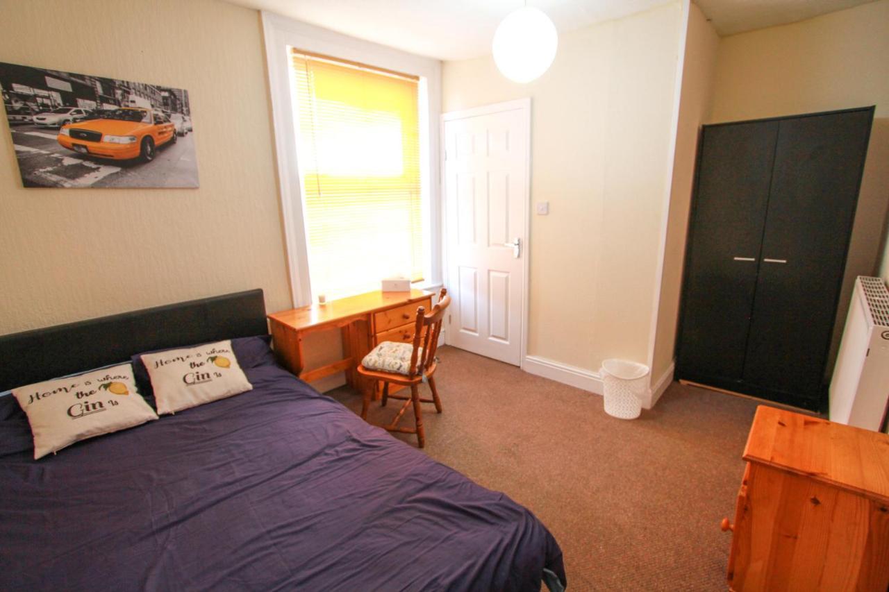 Central Bolton Accommodation Phòng bức ảnh