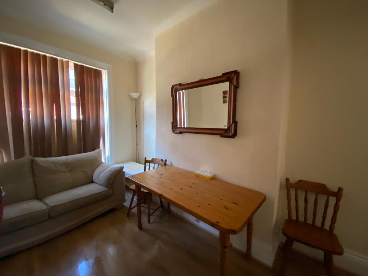 Central Bolton Accommodation Phòng bức ảnh
